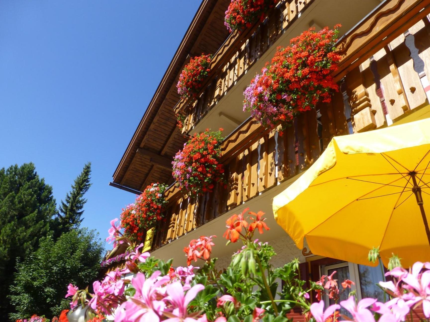 Bed and Breakfast Garni Helfer à Dobbiaco Extérieur photo